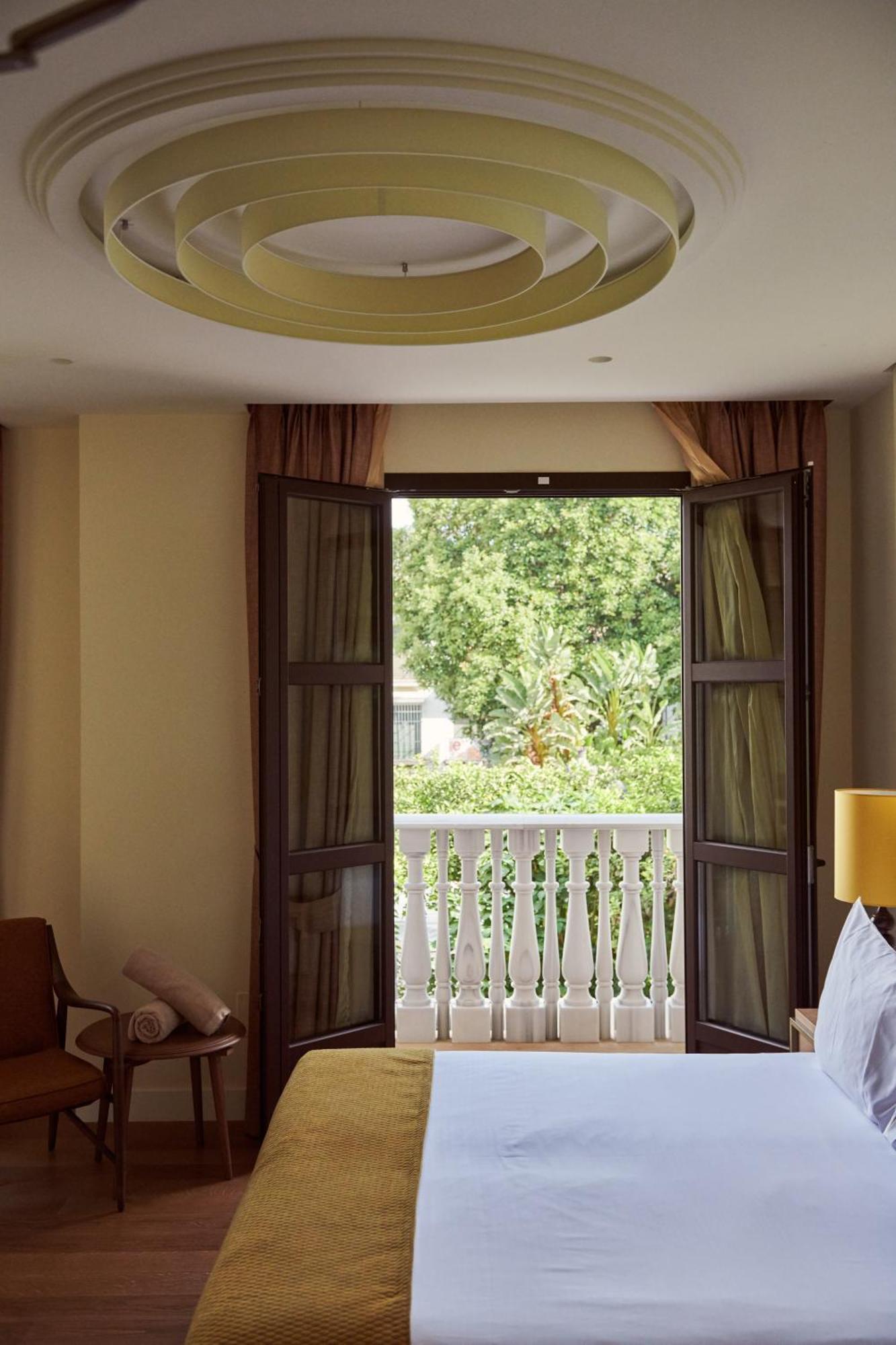 Hotel El Pilar Andalucia Естепона Екстериор снимка