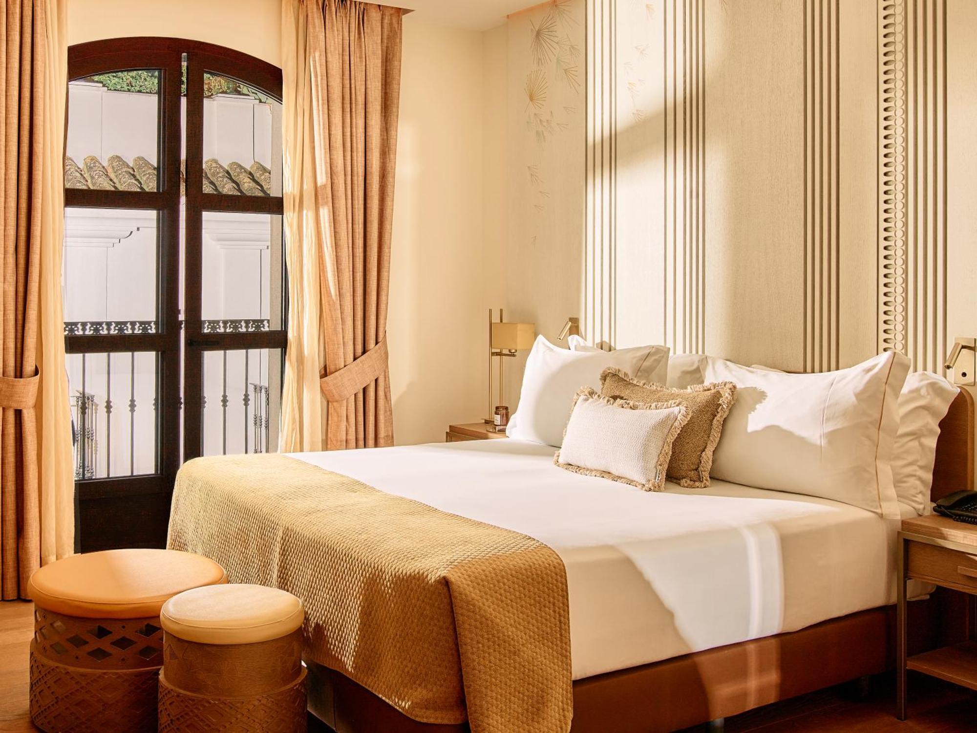 Hotel El Pilar Andalucia Естепона Екстериор снимка