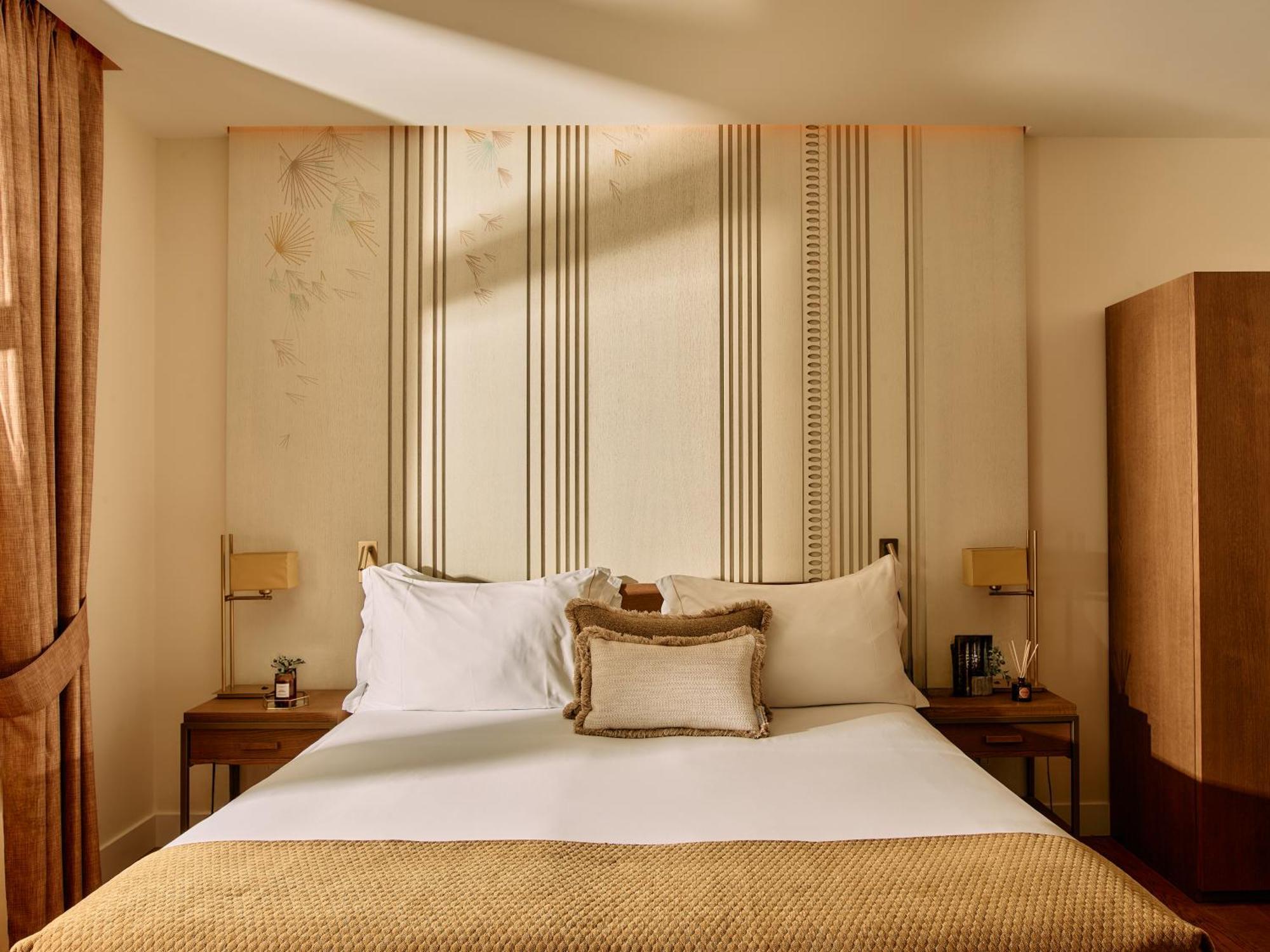 Hotel El Pilar Andalucia Естепона Екстериор снимка