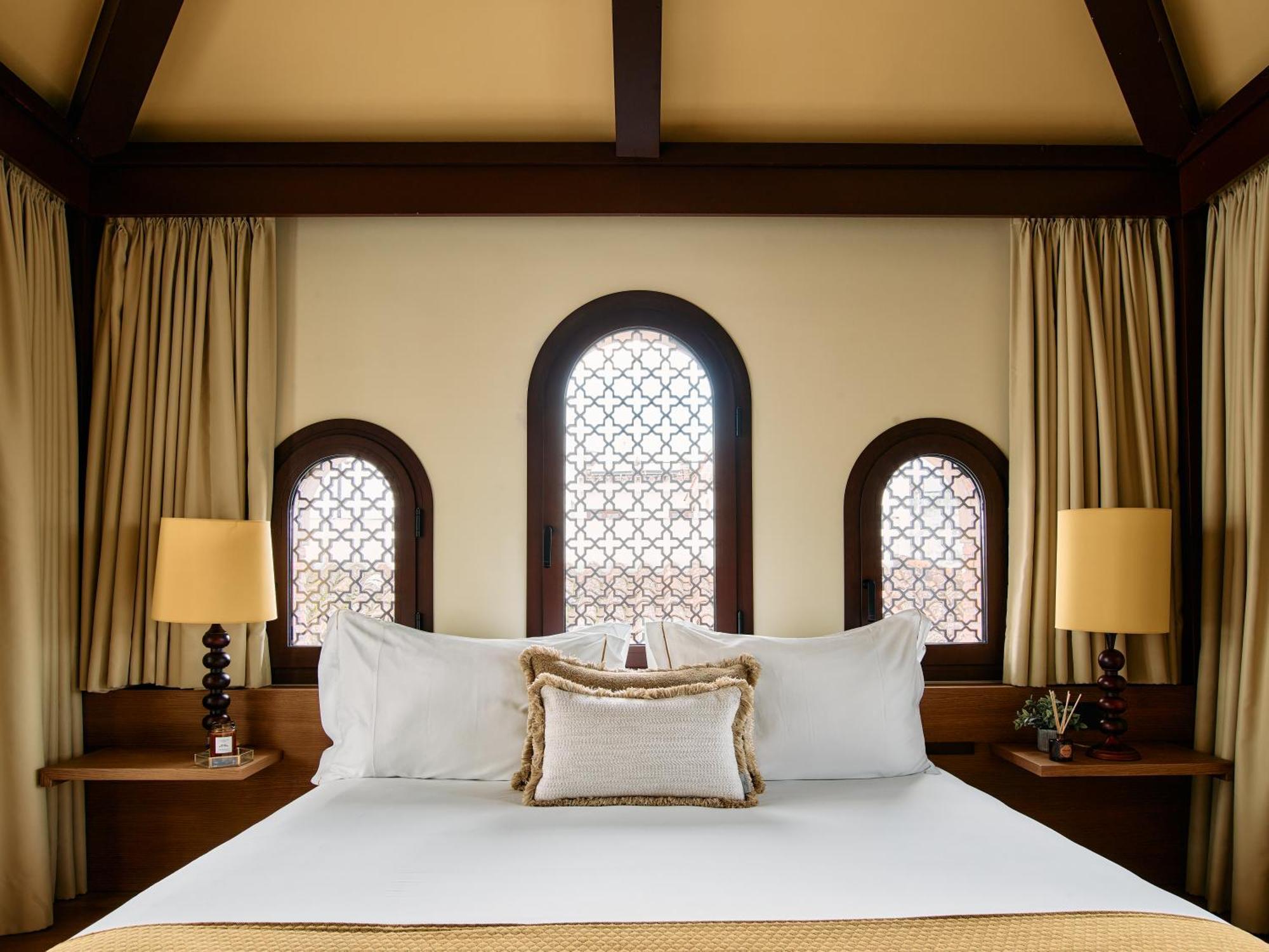 Hotel El Pilar Andalucia Естепона Екстериор снимка
